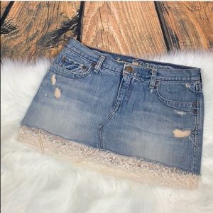 Vintage Y2K Abercrombie A&F Destroyed Ivory Lace Hem Trim Denim Jean Mini Skirt